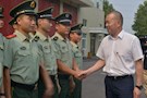 区领导走访慰问驻区部队官兵