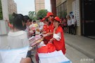 武陵区档案局支部开展六月主题党日活动
