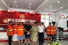 芷兰街道柳菱社区开展“道辛苦，送清凉”主题党日活动