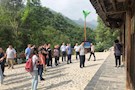 王先波同志带领参观王新法党性教育基地