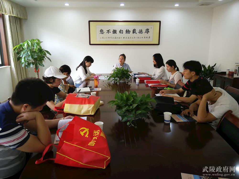 be46a21828db475bb2e2e8c8563b2598.jpg