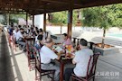 区检察院情系老干部 让他们老有所乐