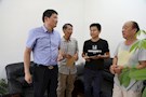 区财政局开展“七一”慰问困难党员活动   